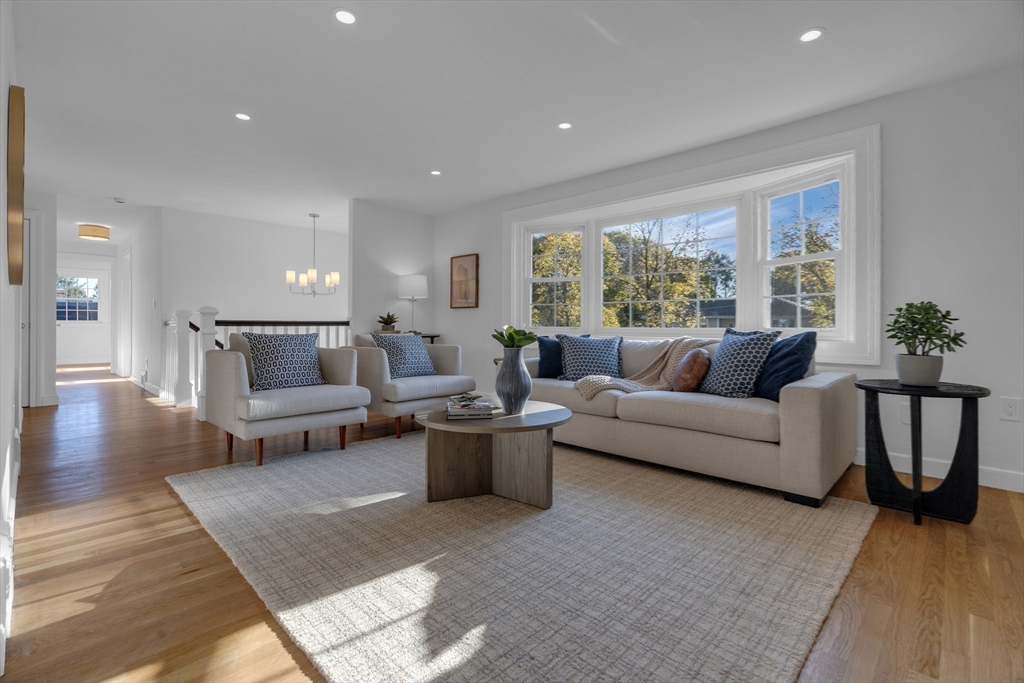 67 Cushing Rd