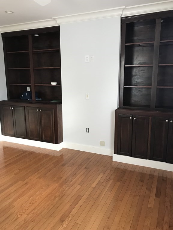 60 Riverside St # 1