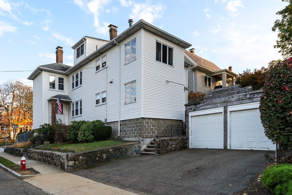 532 Belmont Street