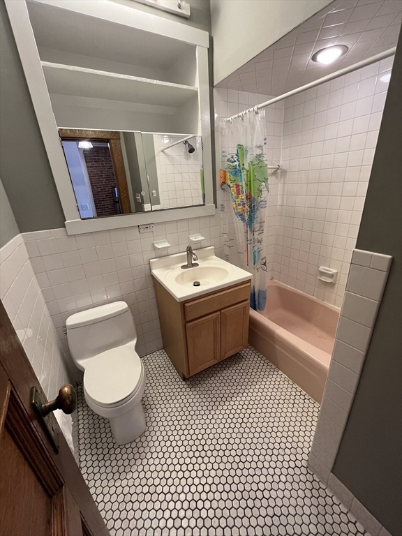 1137 Massachusetts Ave. # 43