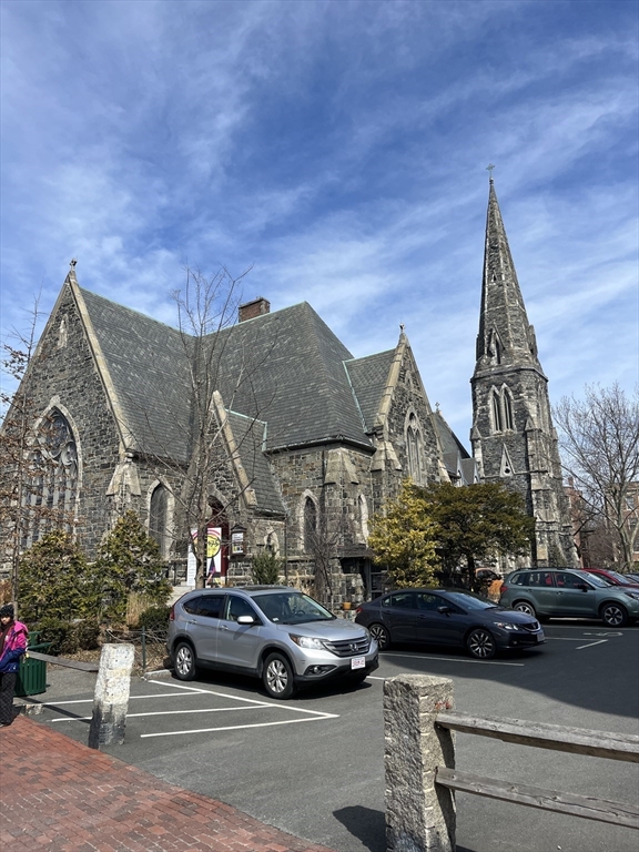 1137 Massachusetts Ave. # 43