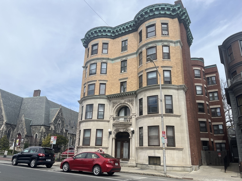 1137 Massachusetts Ave. # 43