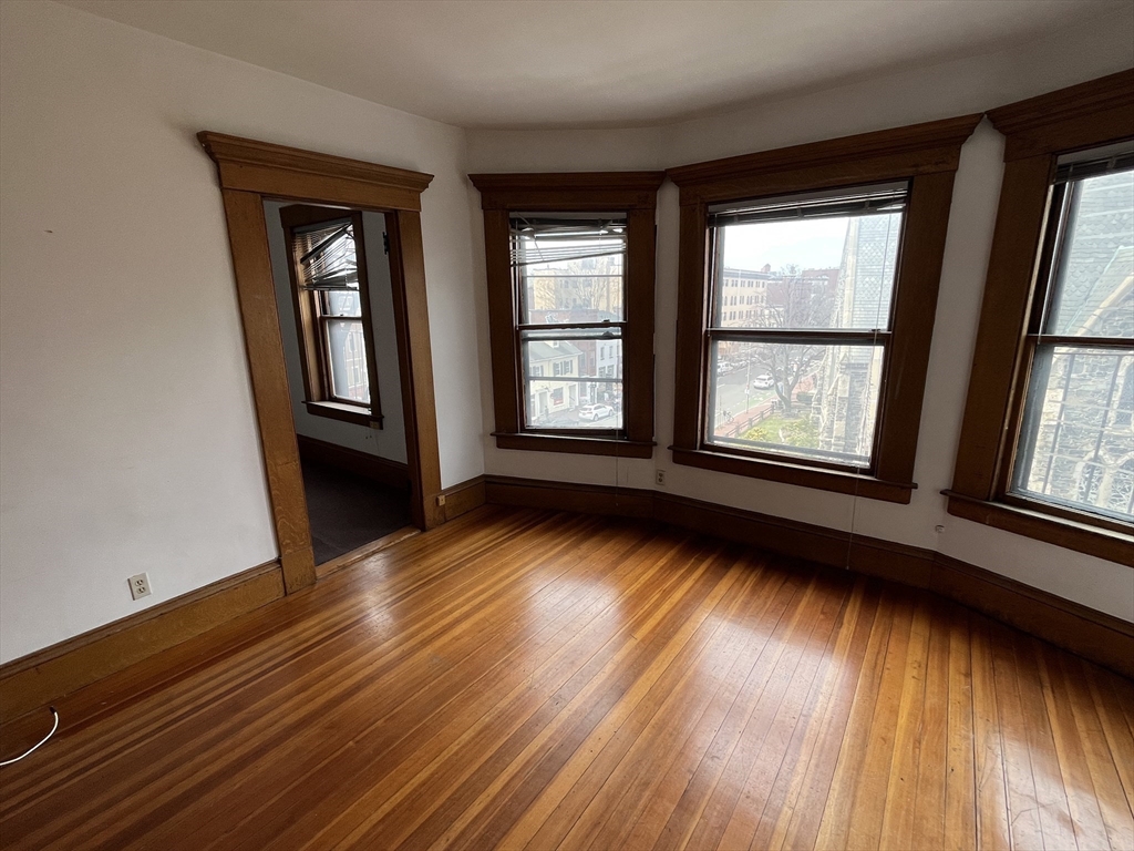 1137 Massachusetts Ave. # 43