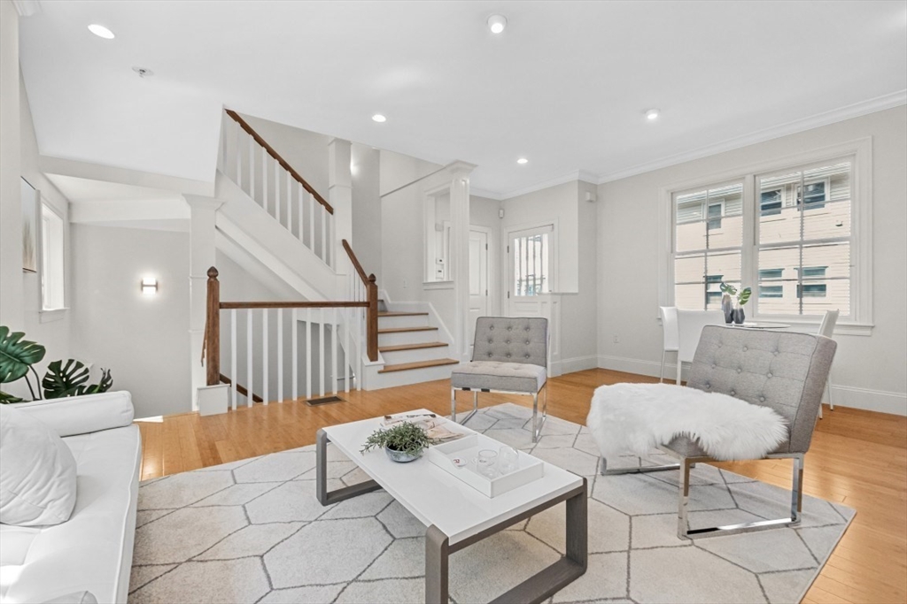 18 Wilson Ave # 18