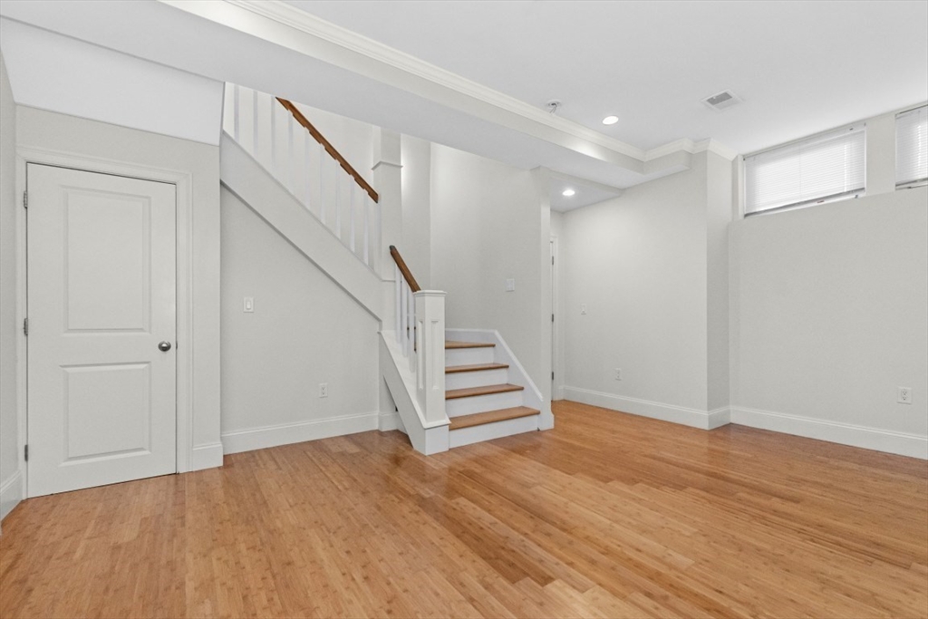 18 Wilson Ave # 18