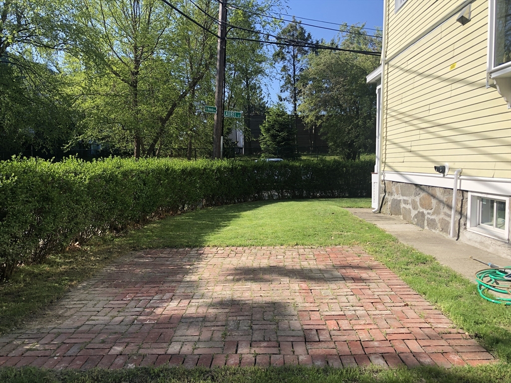 112 Laurel St.
