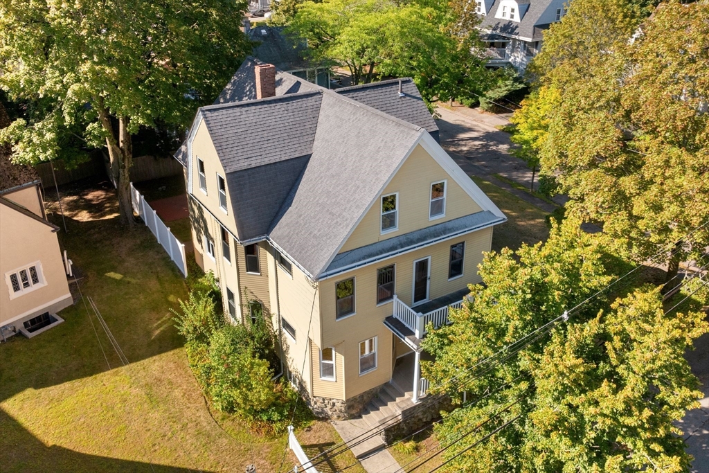 12 Burnham St