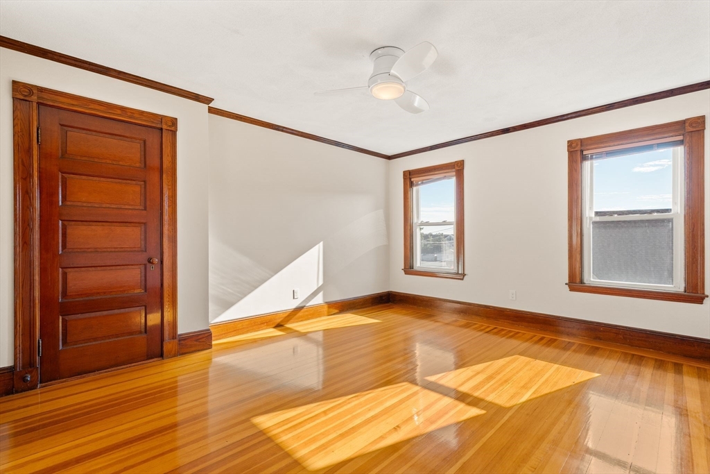 12 Burnham St