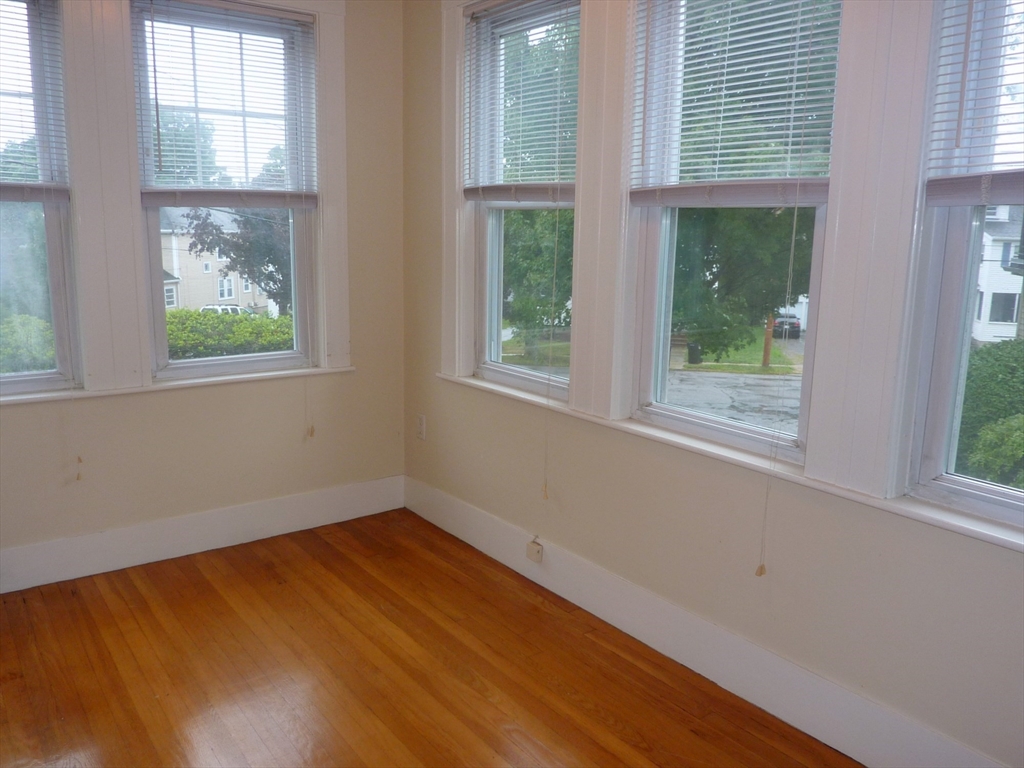 121-123 Hammond St. # 123