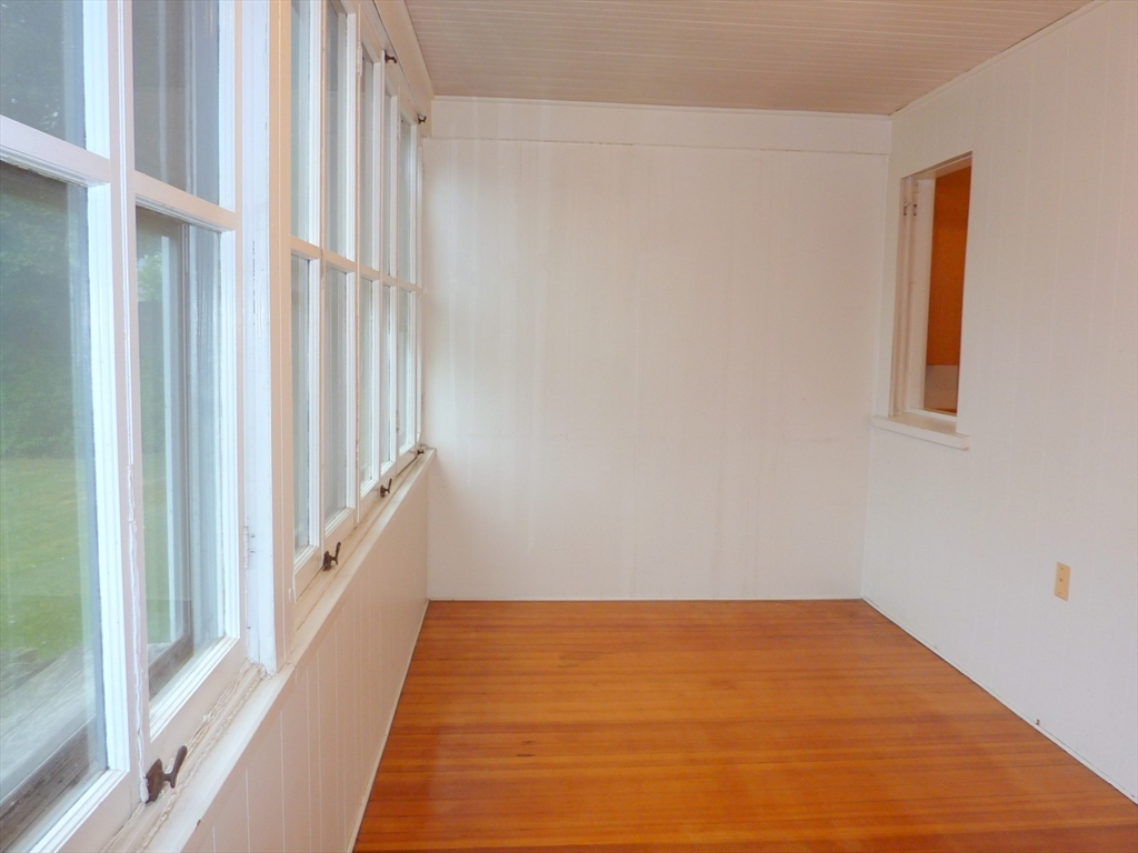 121-123 Hammond St. # 123