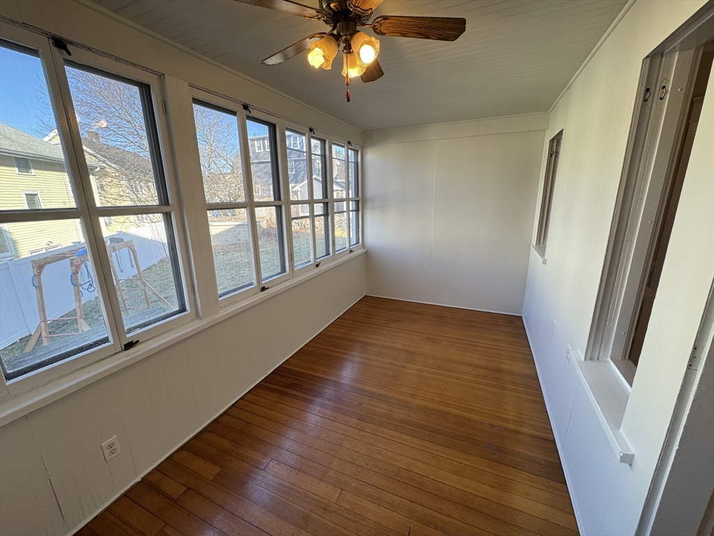 121-123 Hammond St. # 123