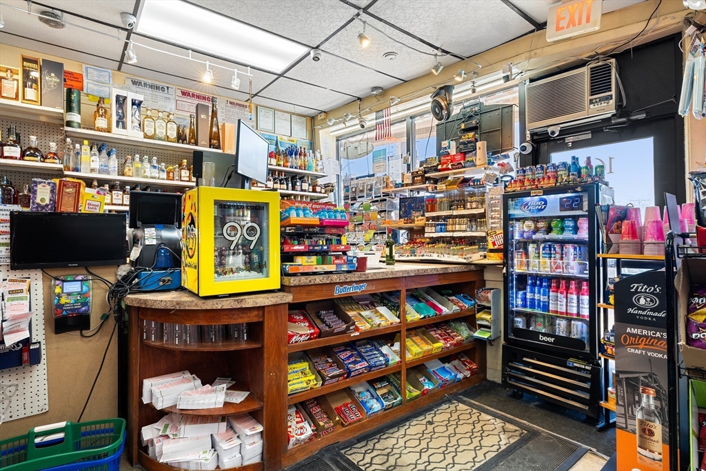 163-179 Washington St