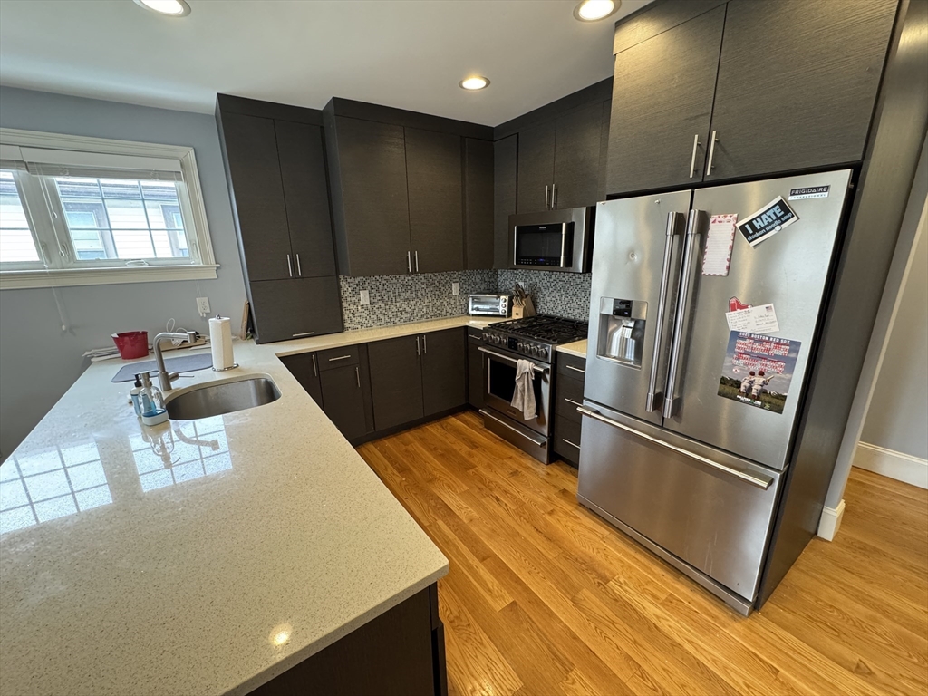 10-12 Chestnut St. # 12