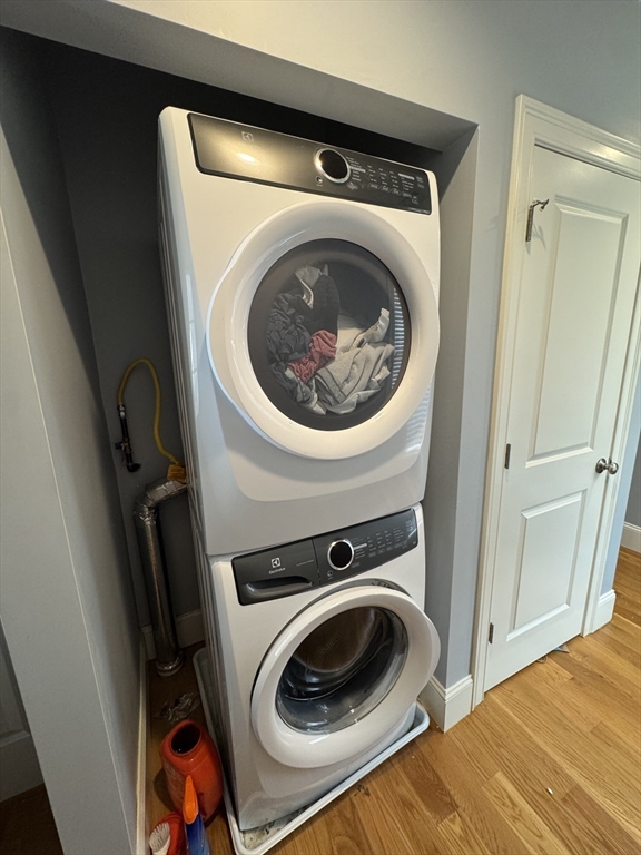 10-12 Chestnut St. # 12