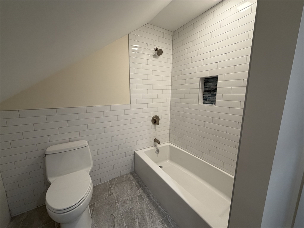 24-26 Benjamin Rd # 24