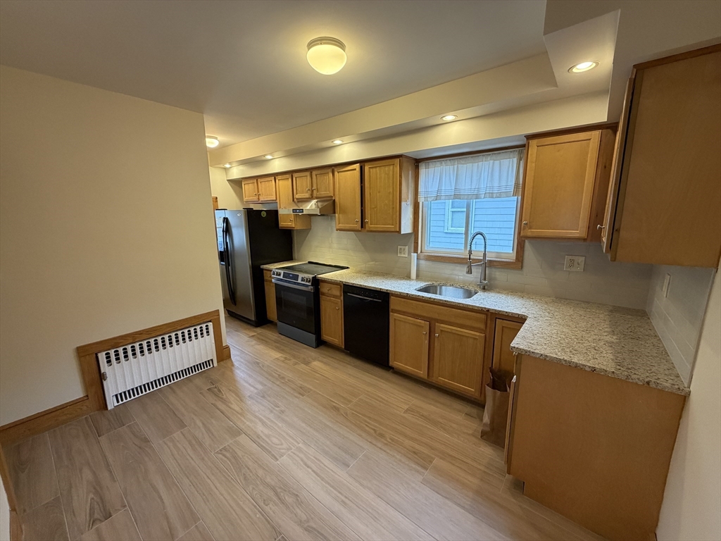 24-26 Benjamin Rd # 24