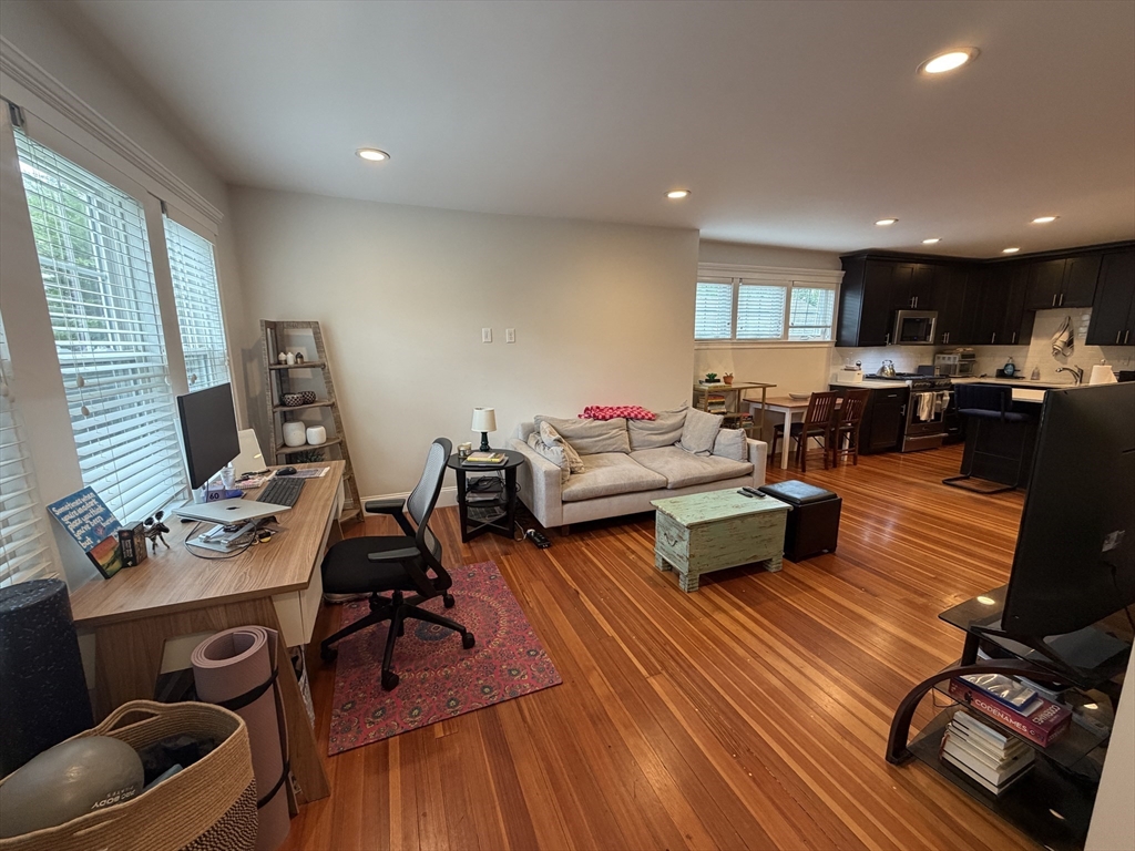 28-30 Chestnut St. # 28
