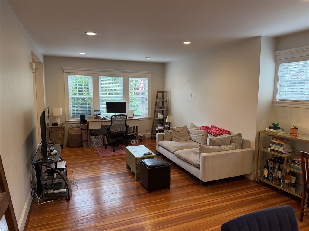 28-30 Chestnut St. # 28