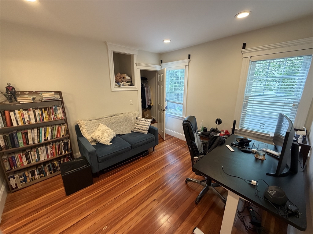 28-30 Chestnut St. # 28