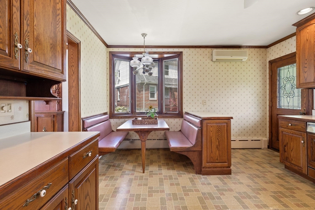 9 Mayfield Rd