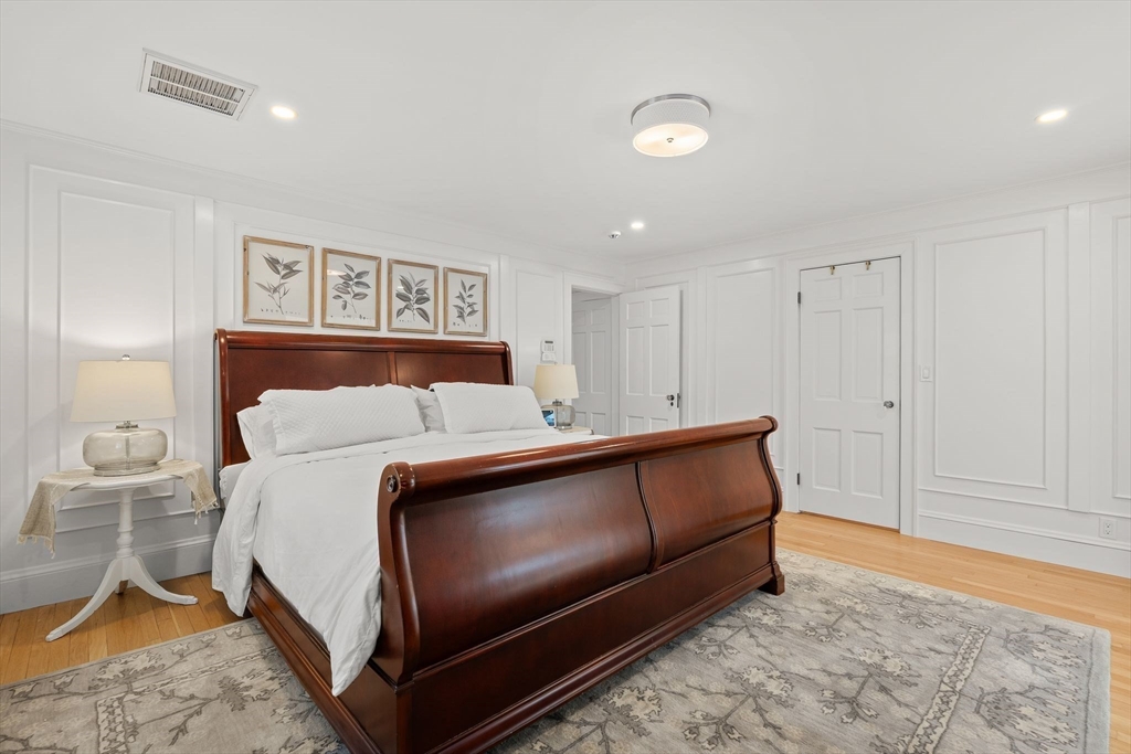 3 Essex Rd