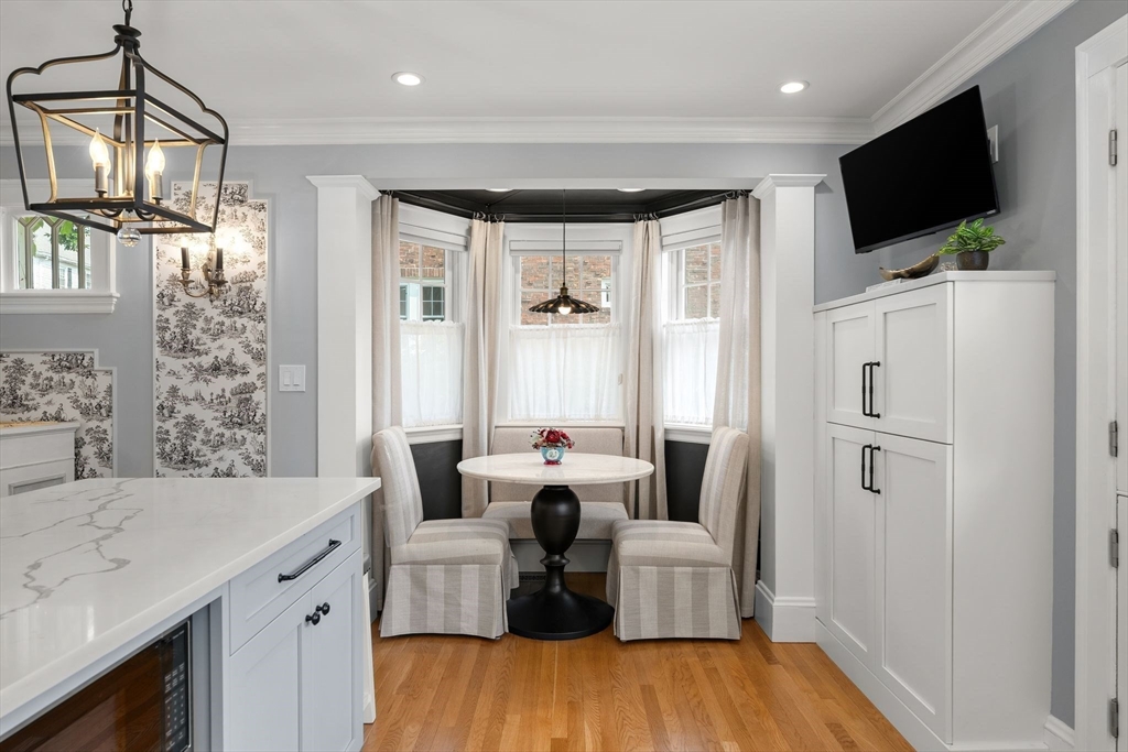 3 Essex Rd