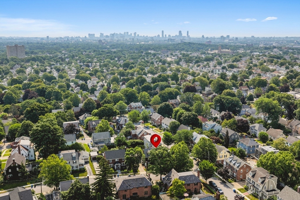 3 Essex Rd