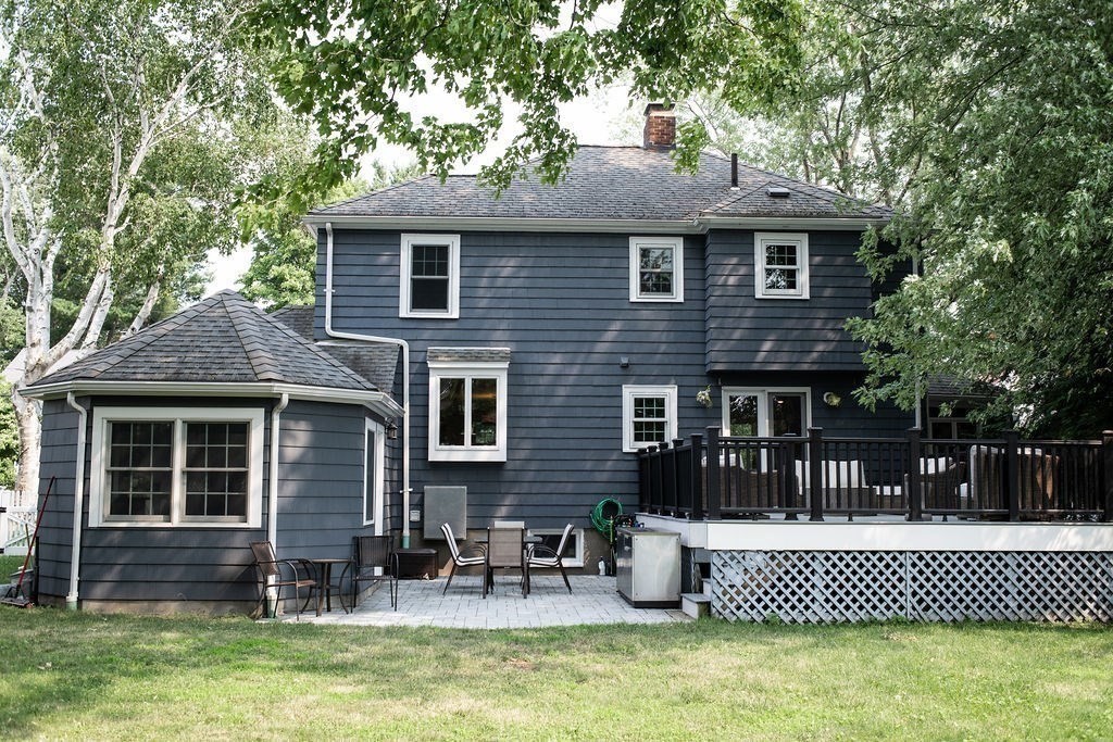 17 Eliot Road