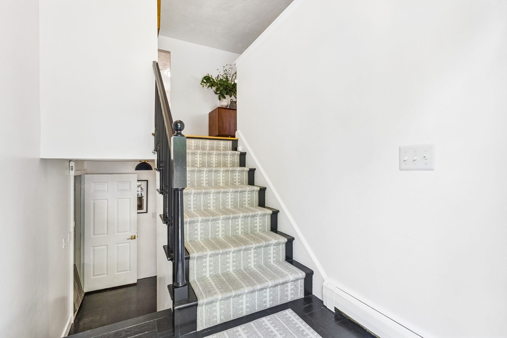 4 Rodgers Rd