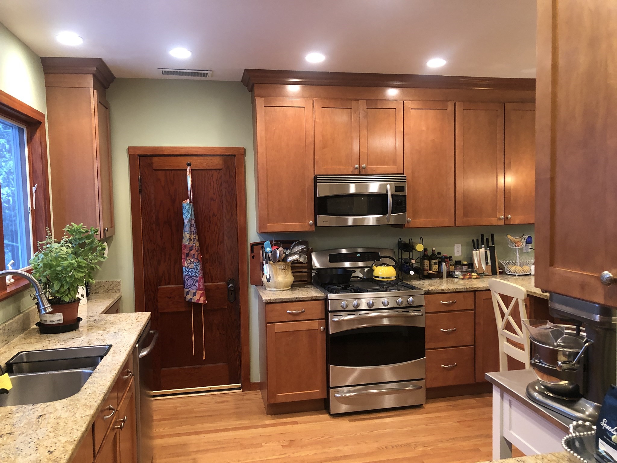 12-14 Warwick Rd. # 14