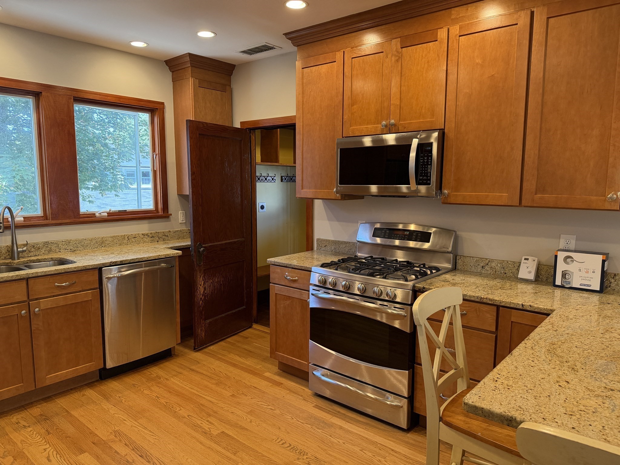 12-14 Warwick Rd. # 14
