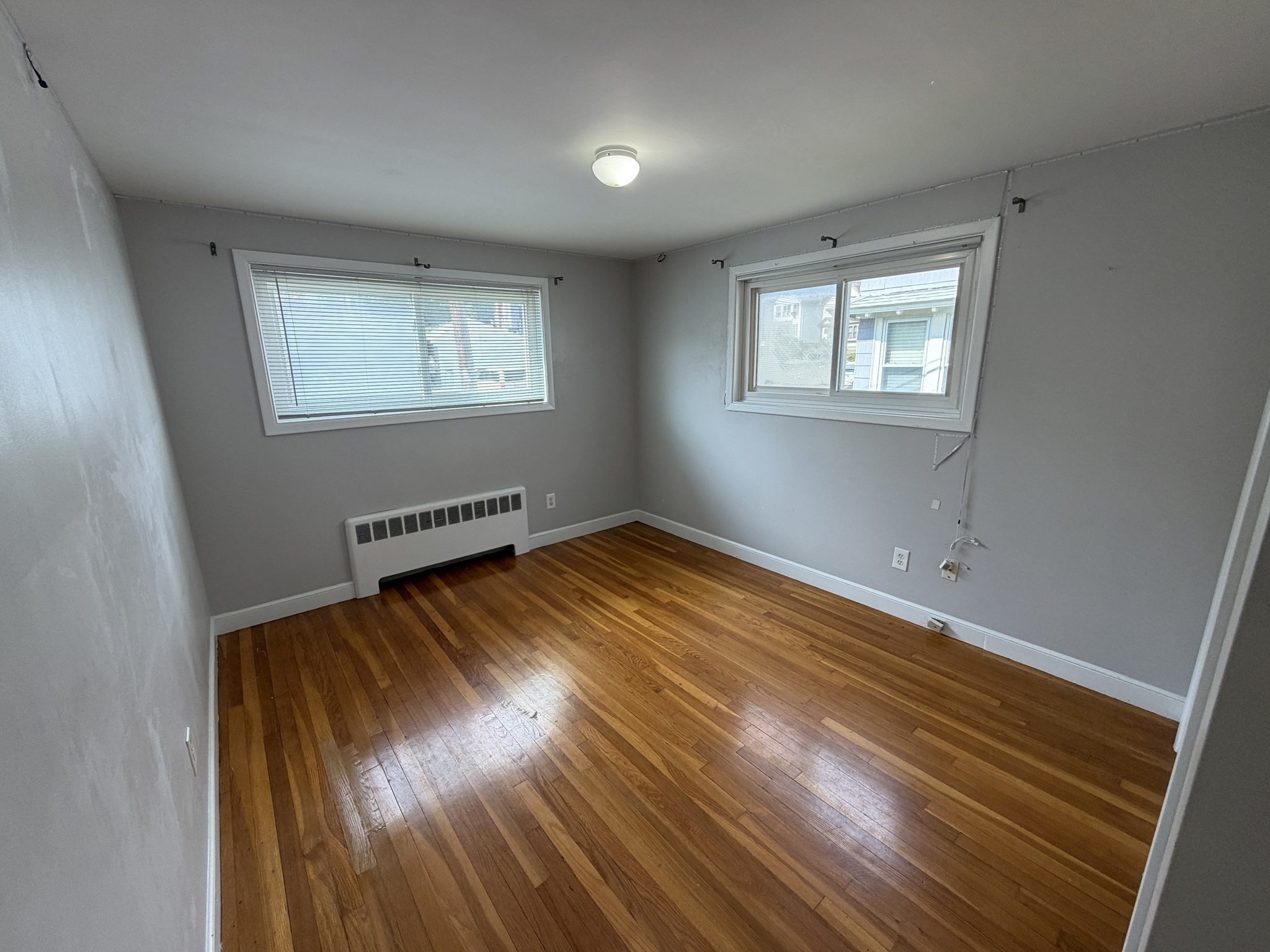 52 Carver Rd E # 1