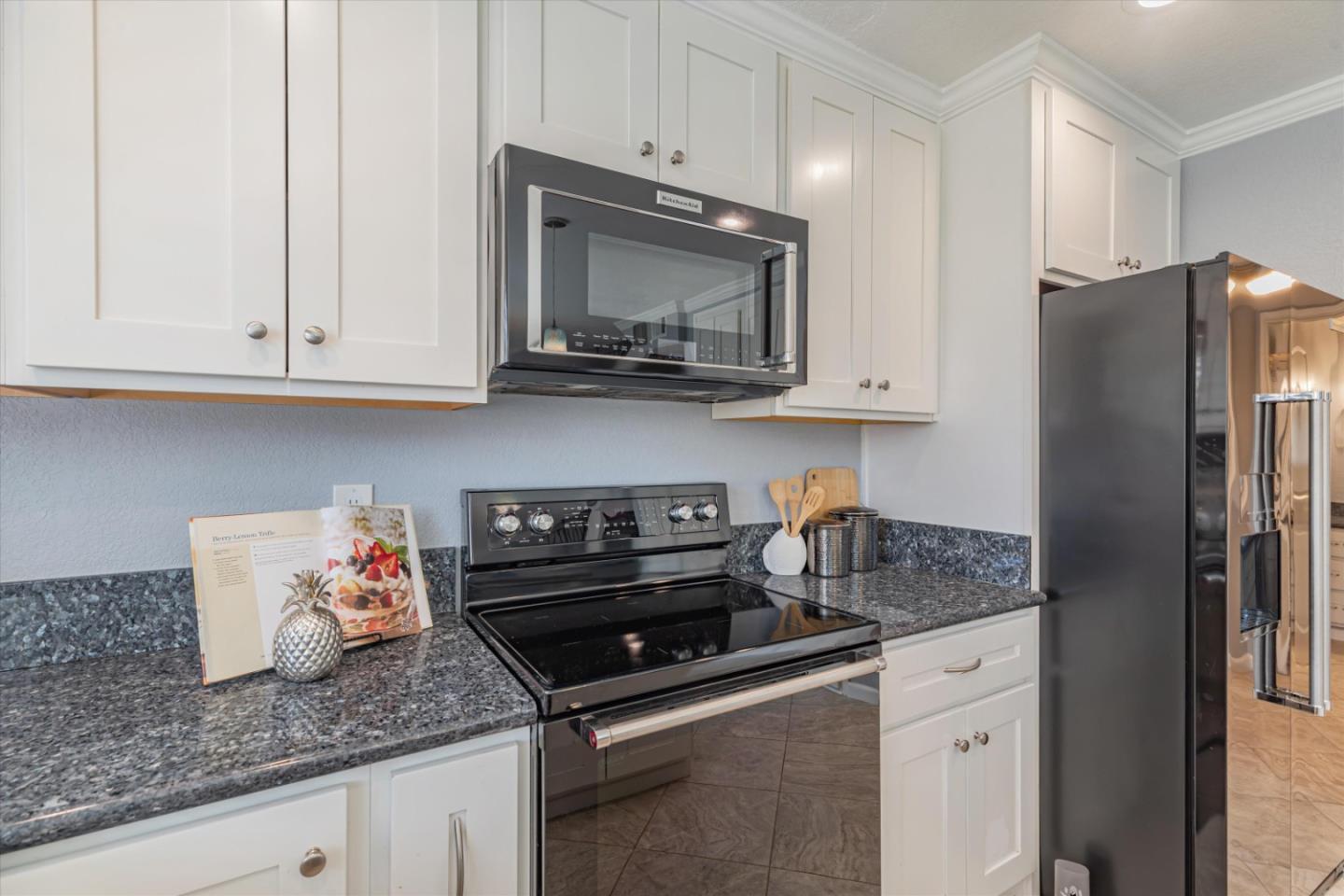 7082 Indian Wells CT