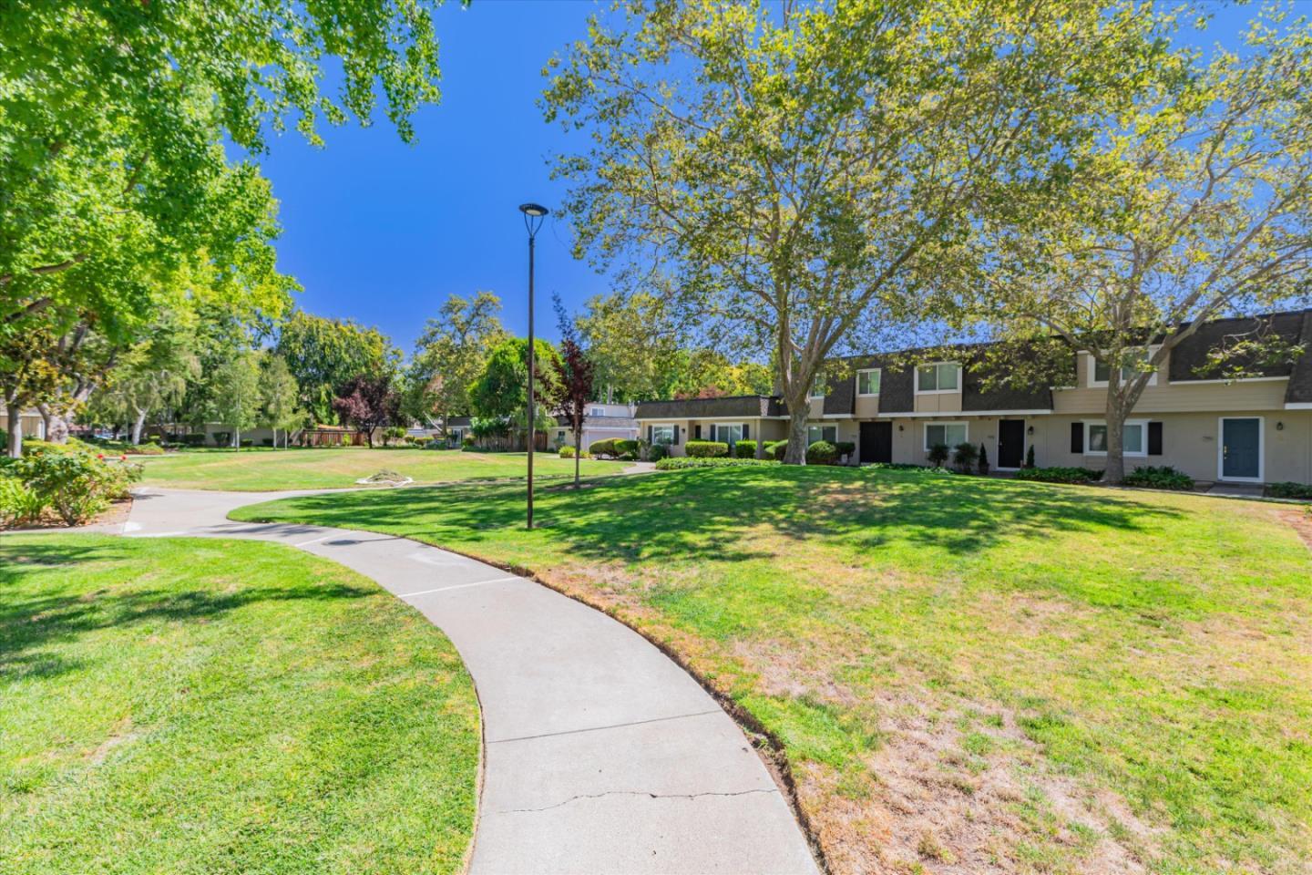 7082 Indian Wells CT