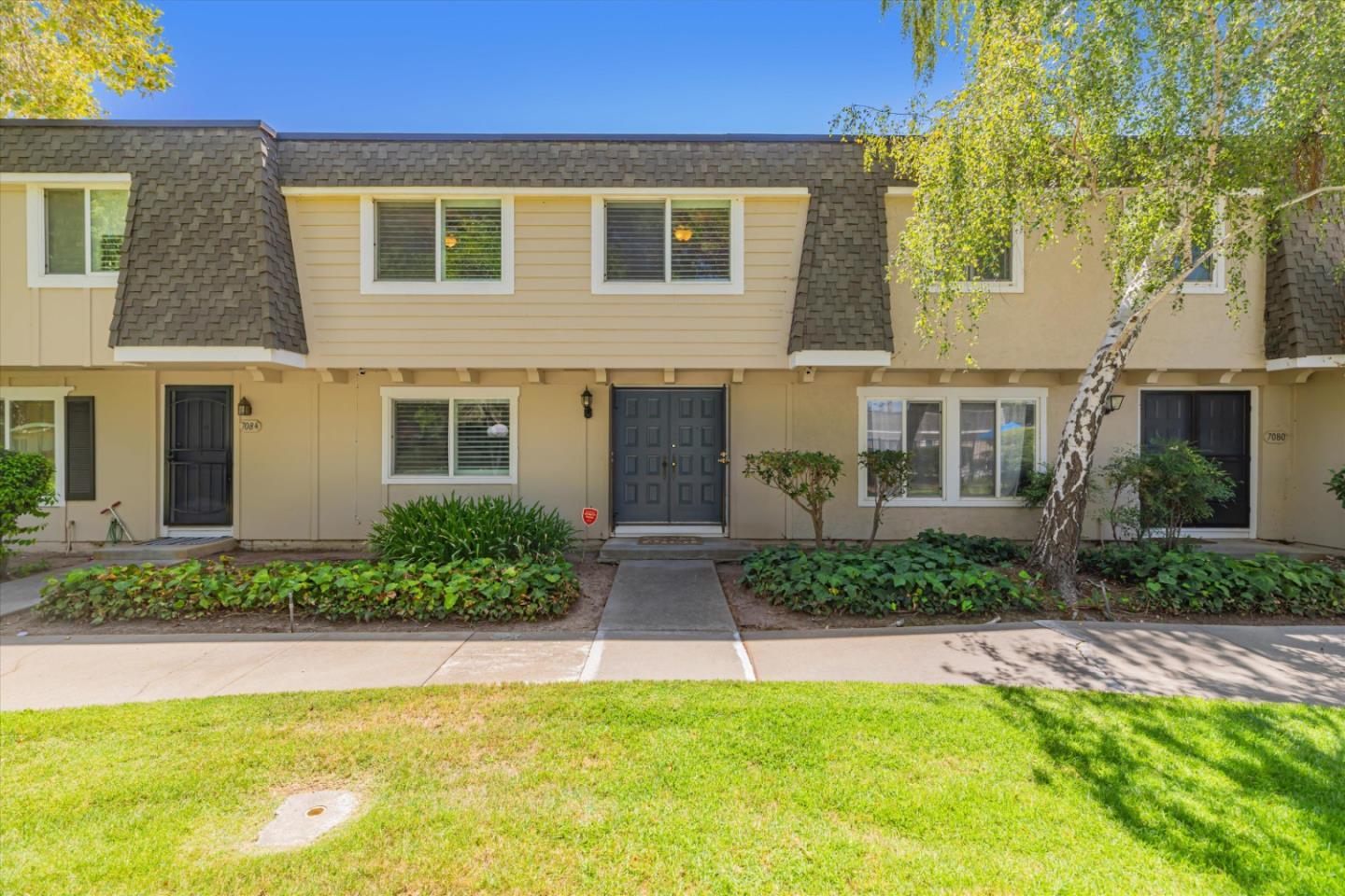 7082 Indian Wells CT