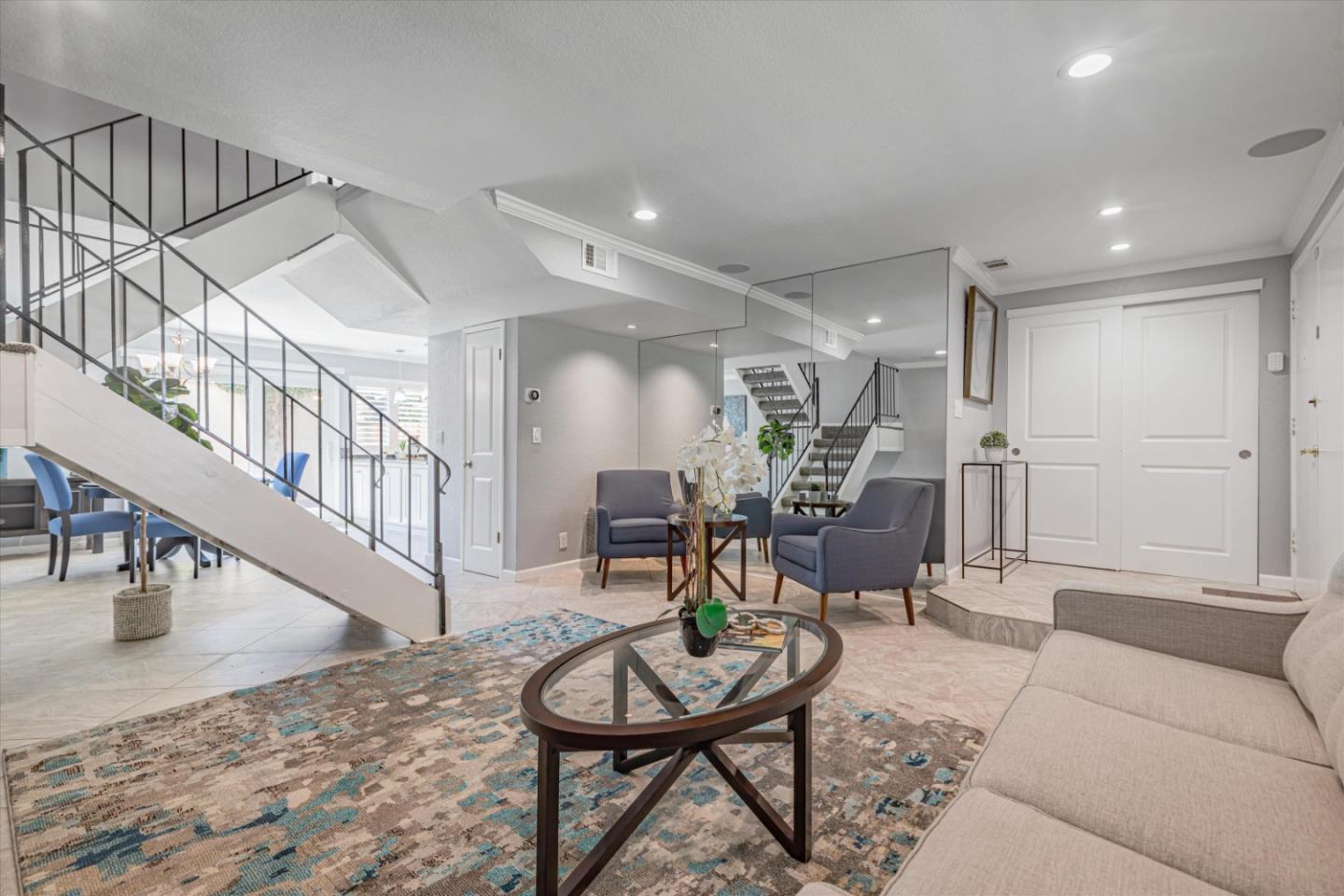 7082 Indian Wells CT