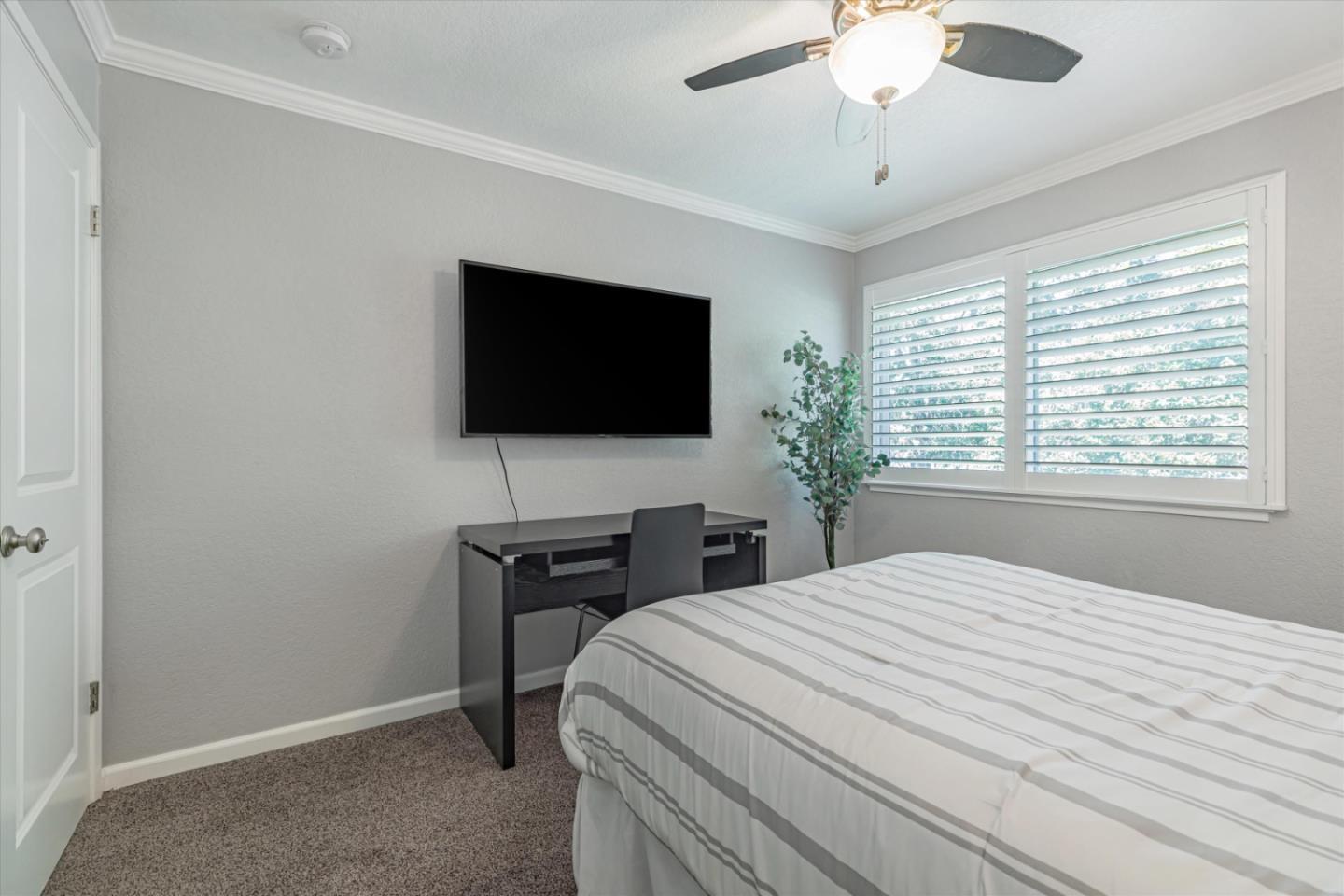 7082 Indian Wells CT