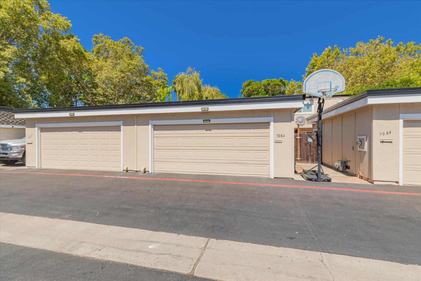 7082 Indian Wells CT