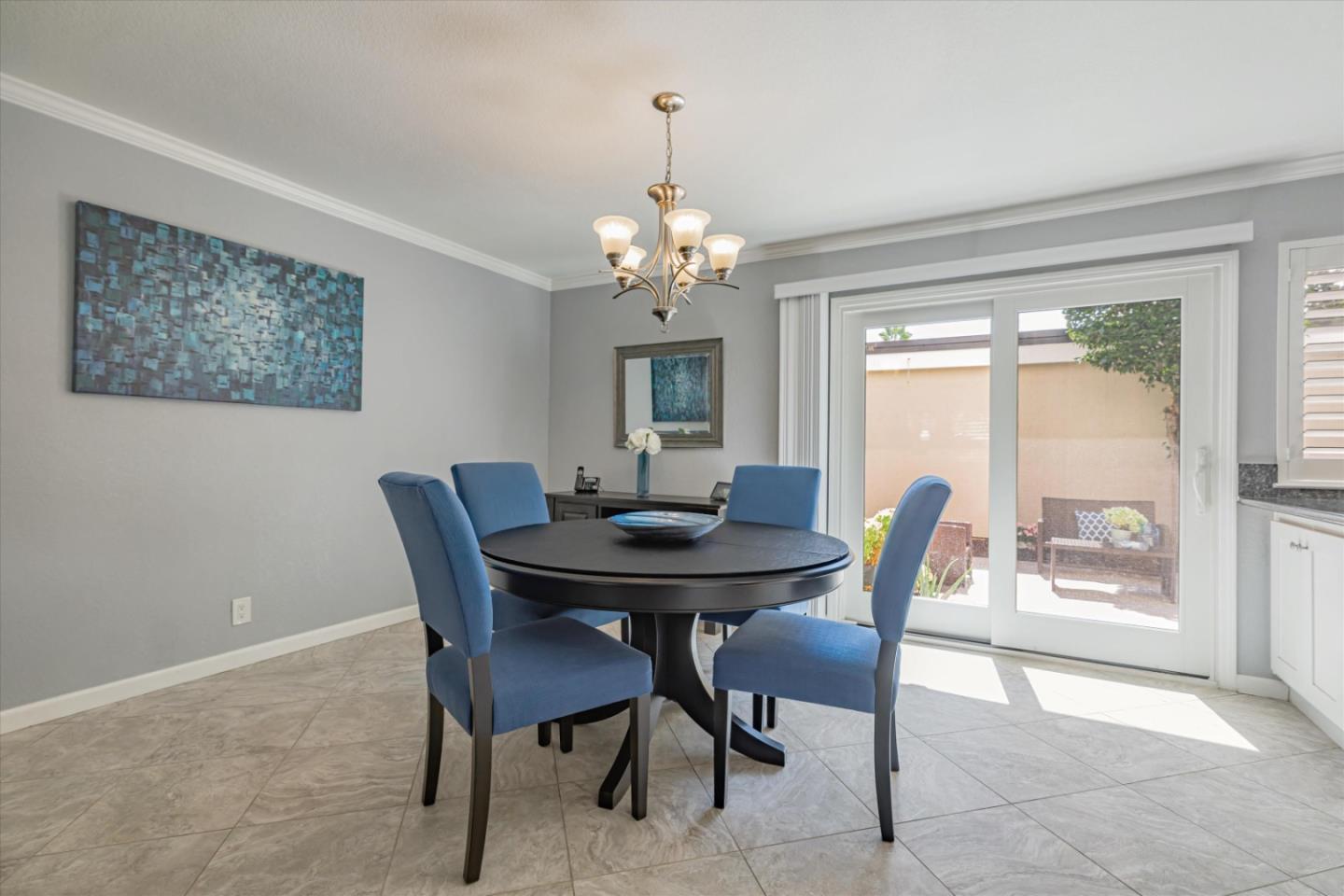 7082 Indian Wells CT