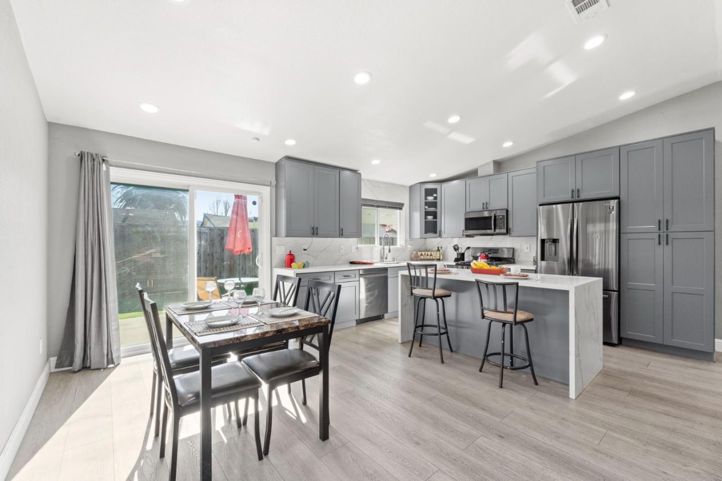 178 Blossom Hill RD