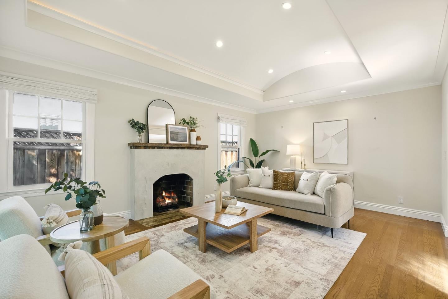 1121 Laurie AVE