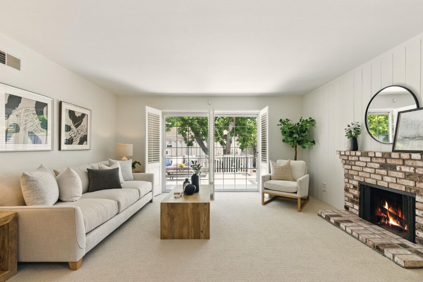 936 Greenwich AVE