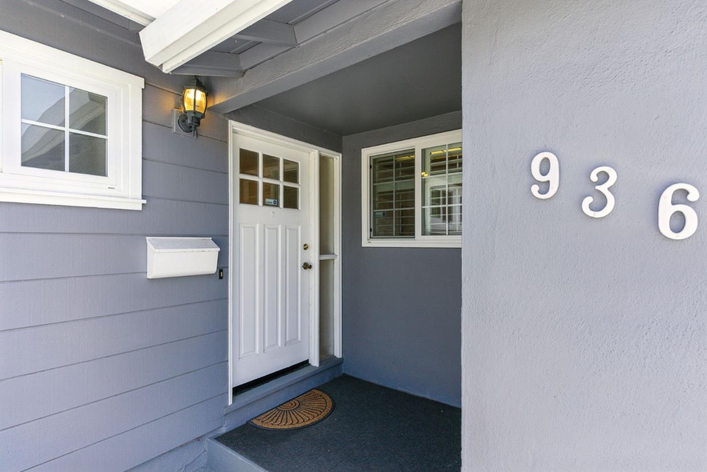 936 Greenwich AVE