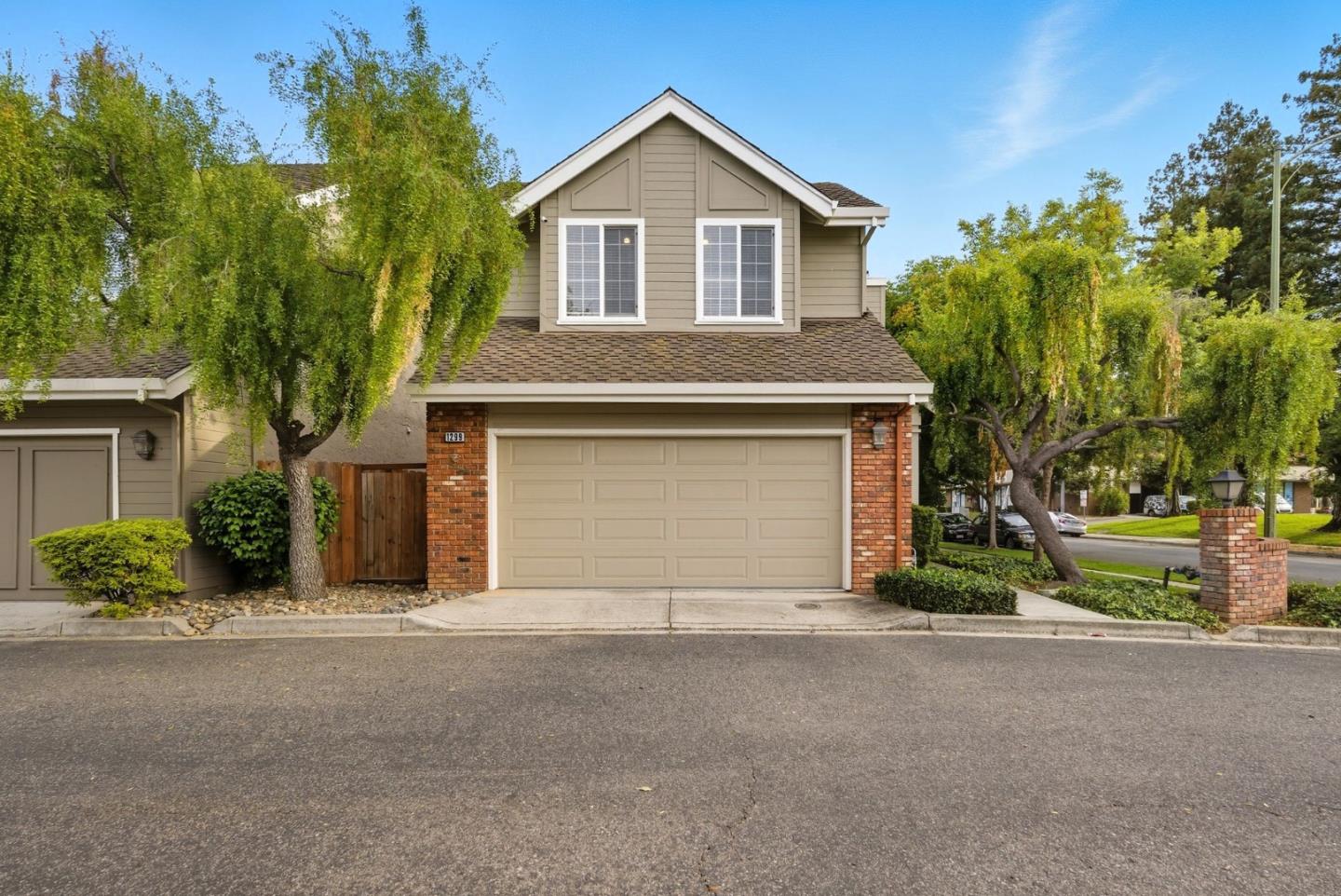 1299 Foxwood Drive