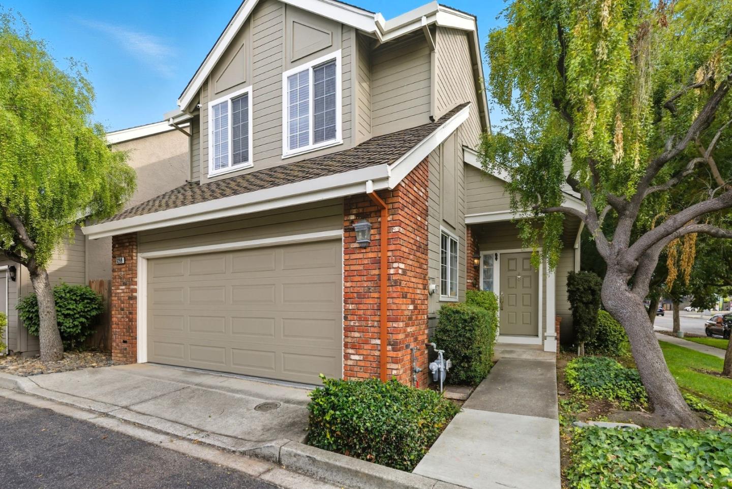 1299 Foxwood Drive