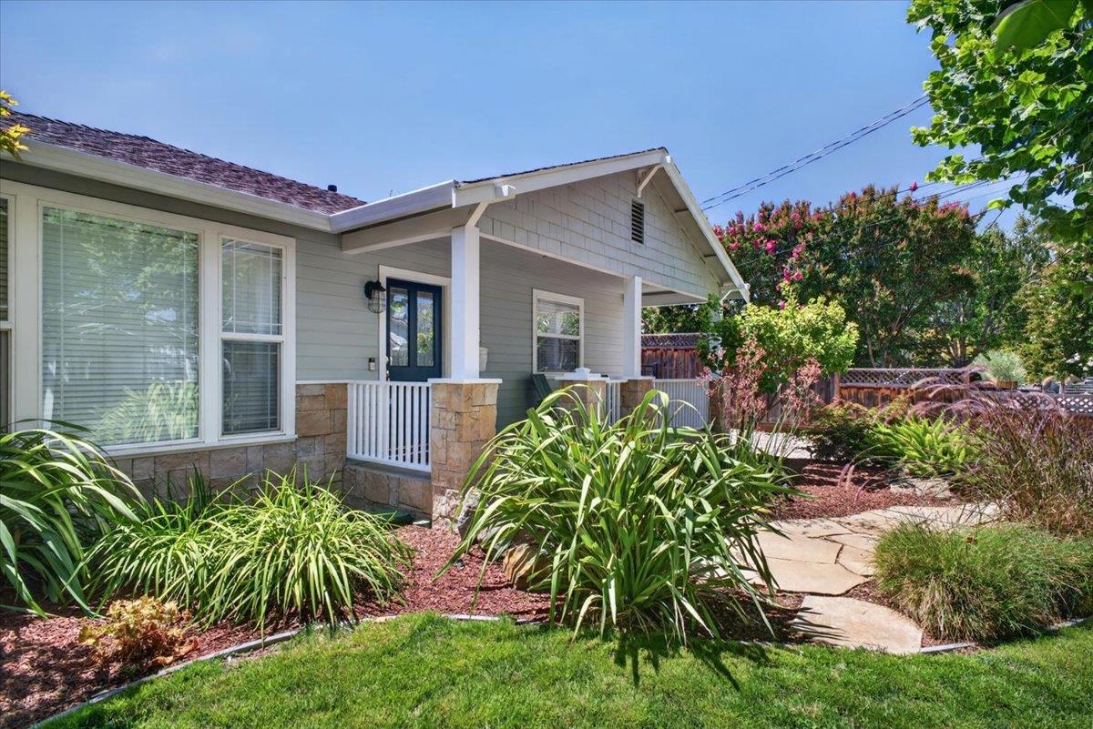 1341 Settle AVE