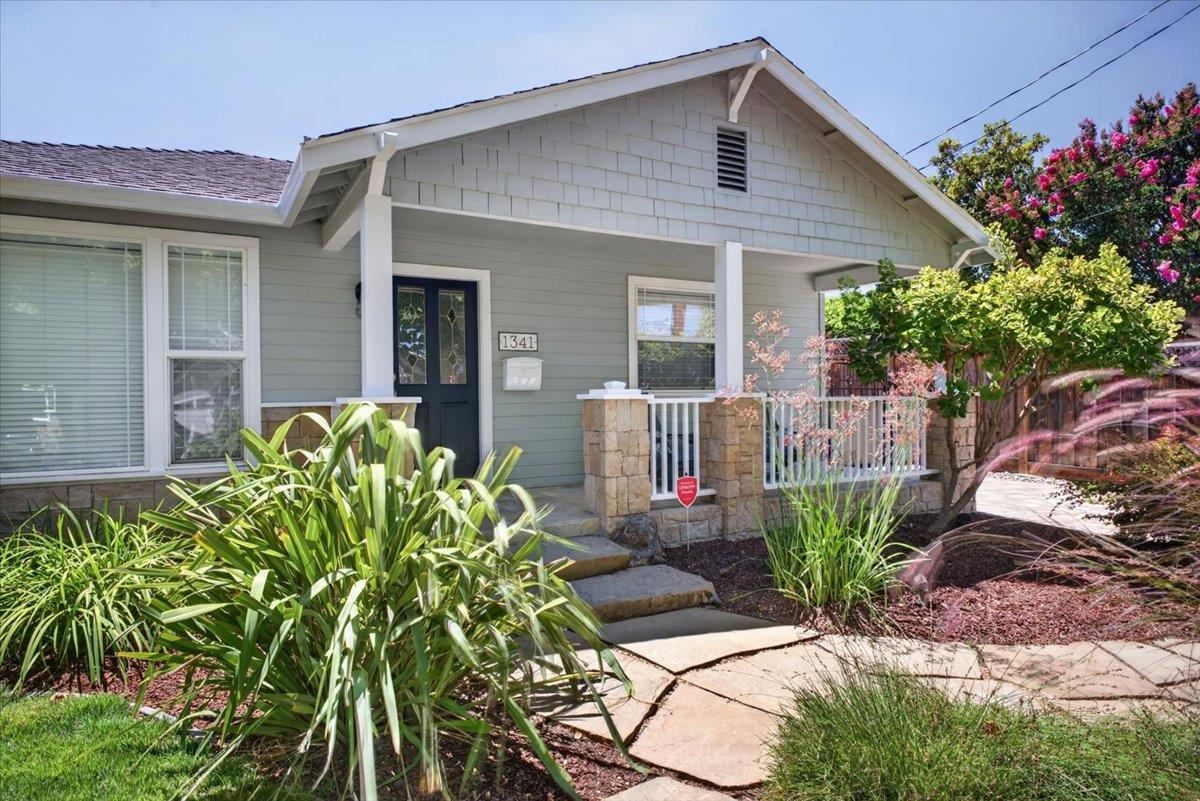 1341 Settle AVE