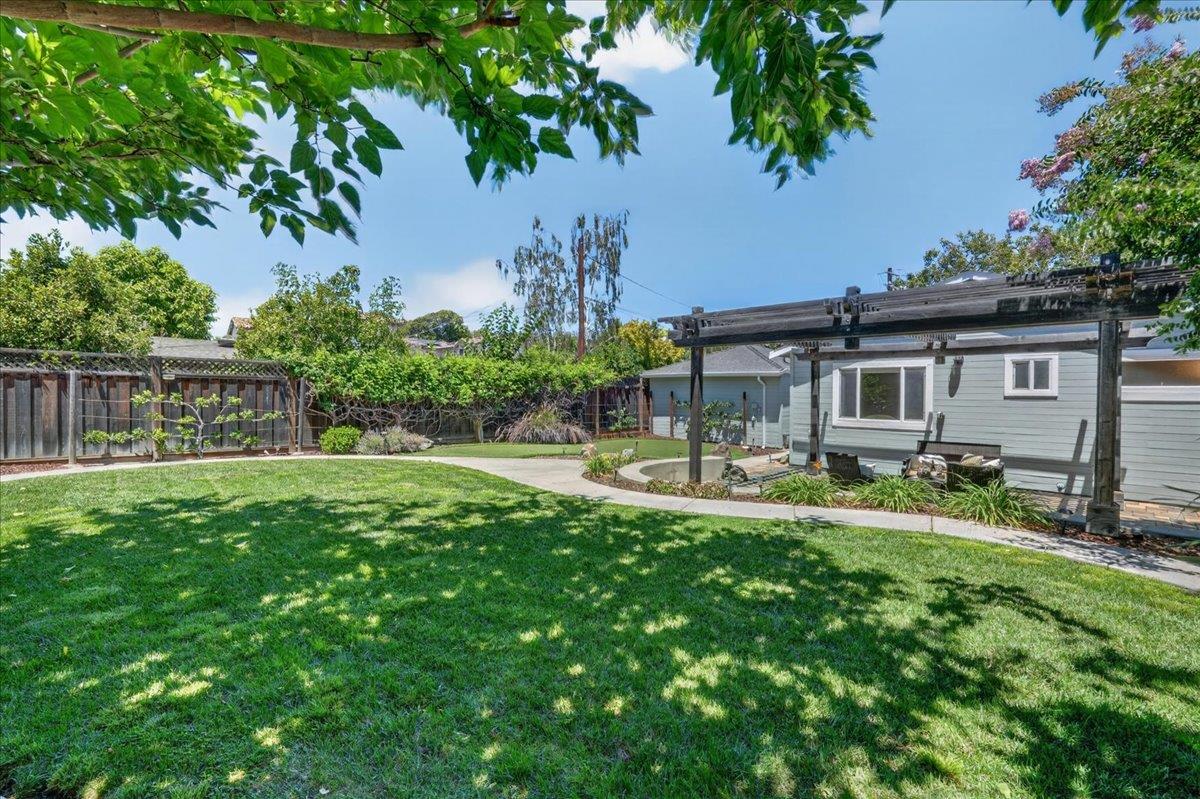 1341 Settle AVE