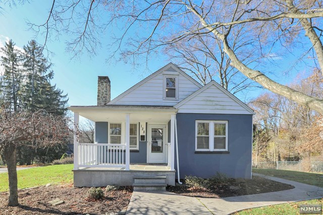 128 East Stevens Avenue