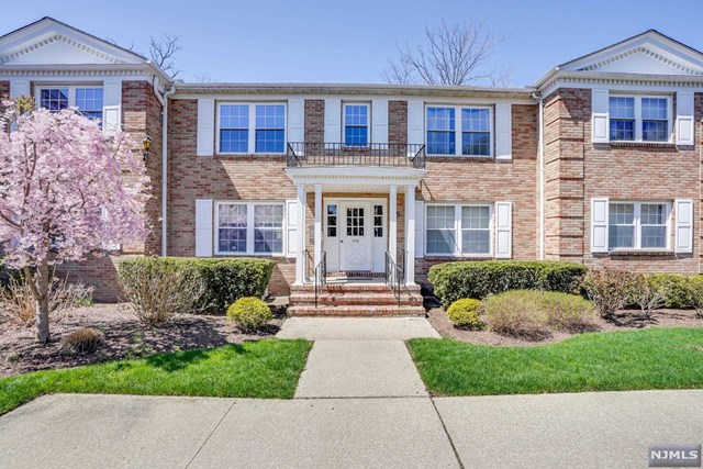 356 East Avenue 3